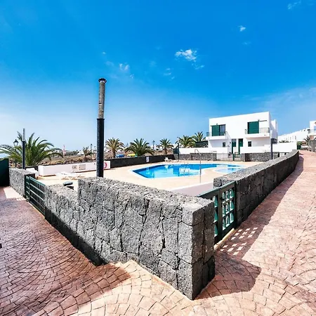 Casa Costa Esmeralda-Shared Pool Costa Teguise Exterior photo